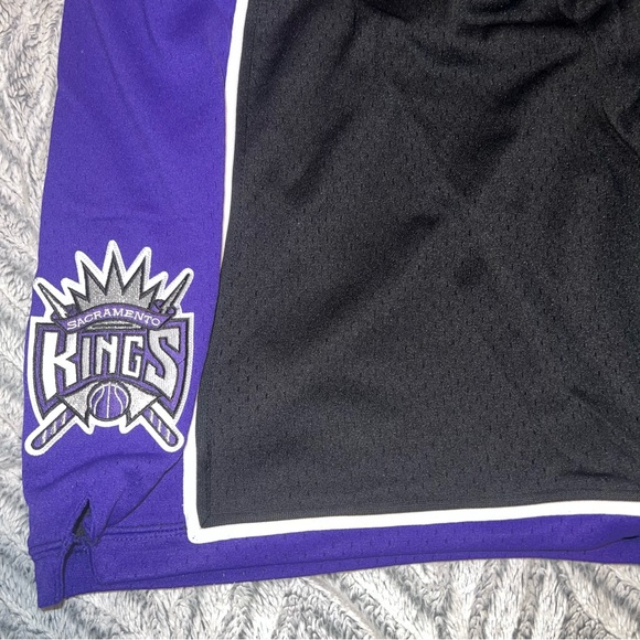 NEW AUTHENTIC Mitchell & Ness x NBA Hardwood Classics Shorts Sacramento Kings - Picture 3 of 6